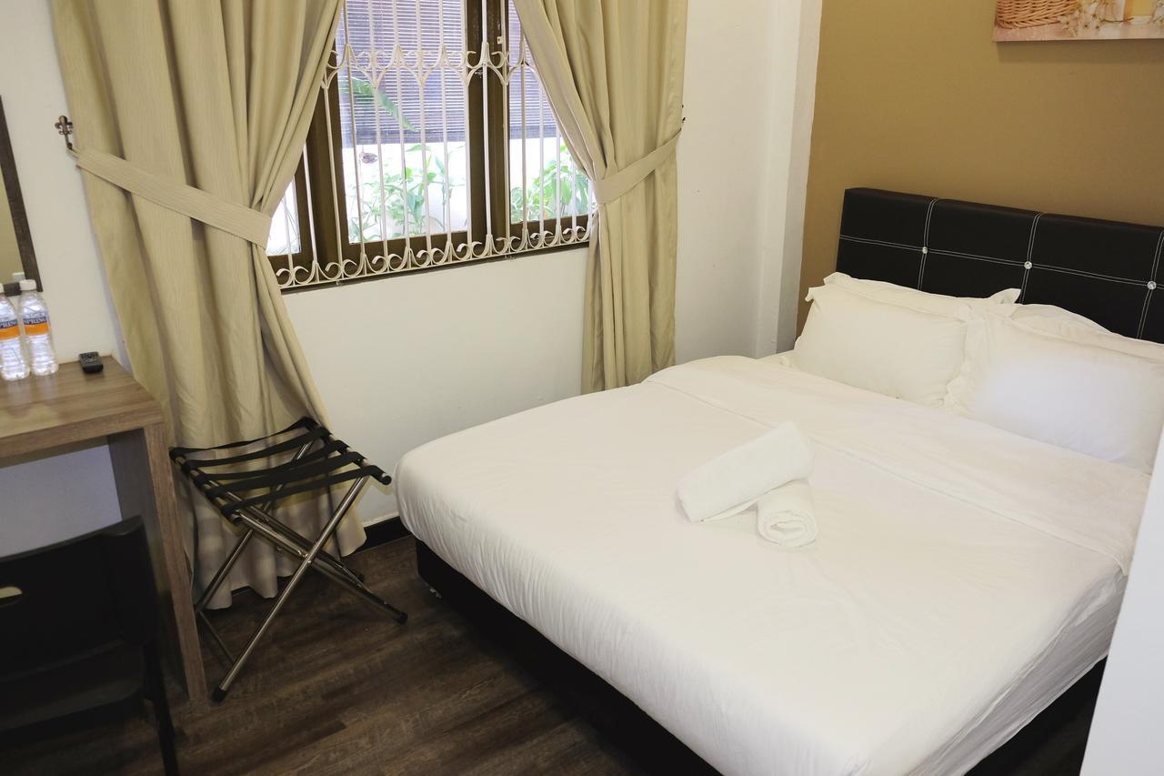 Natol Homestay - London Kuching Exterior photo