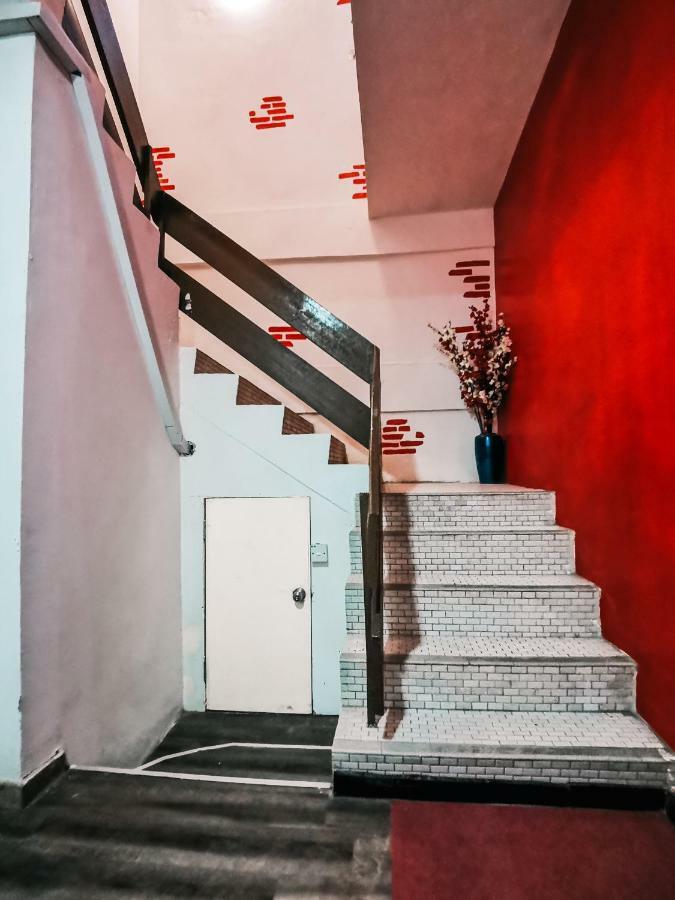 Natol Homestay - London Kuching Exterior photo